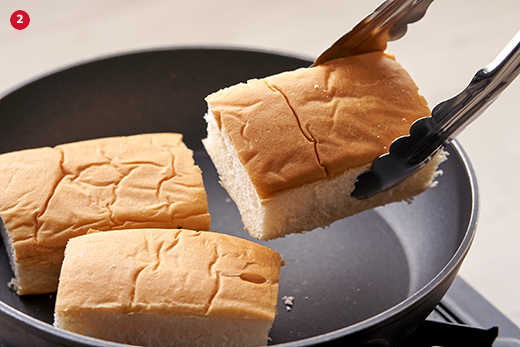 ขนมปังปิ้งโบราณสังขยาใบเตย - Cp Brandsite เติมชีวิตที่ดี